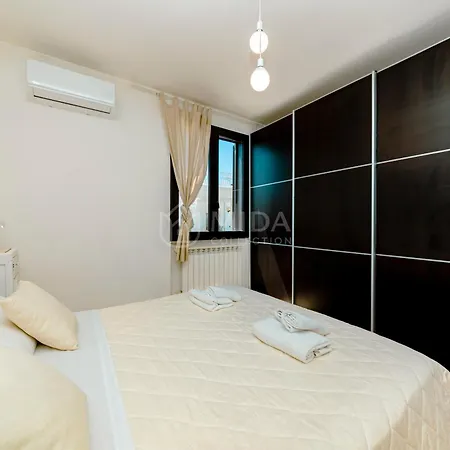 Ludo Villa *
